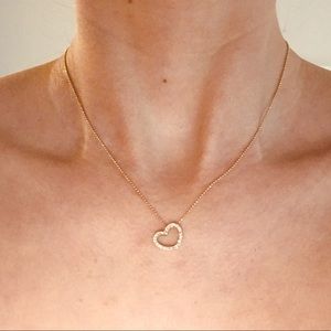 14 kt gold necklace with diamond heart